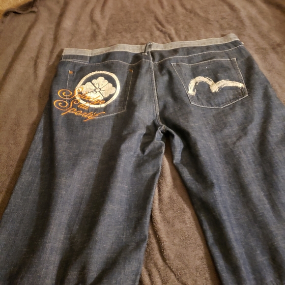 Evisu Shorts - Picture 7 of 10